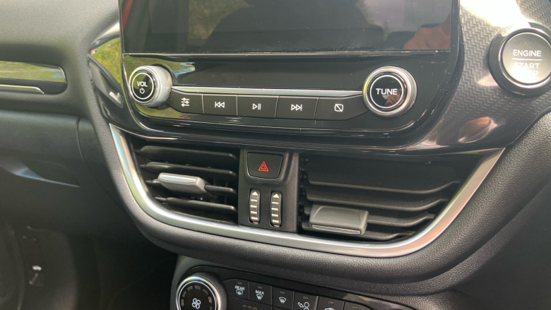 Ford Puma 1.0 EcoBoost Hybrid mHEV Titanium 5dr Petrol Hatchback